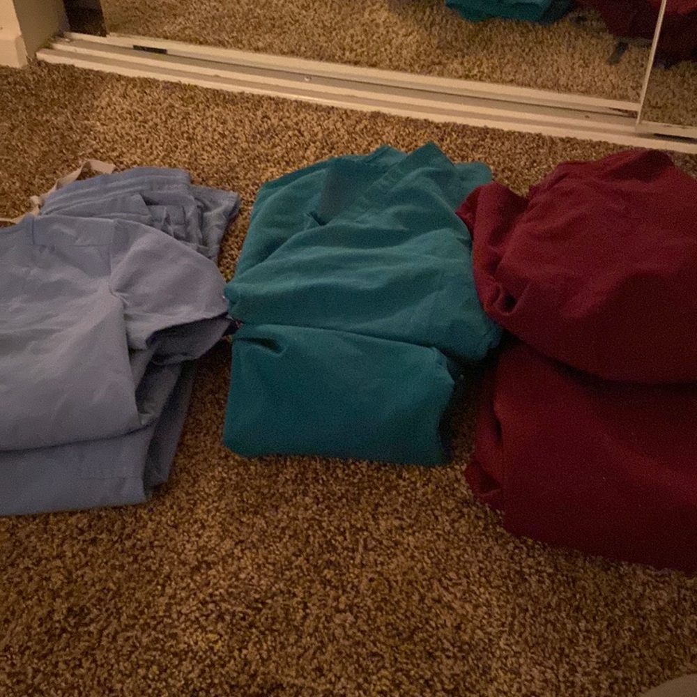 figs scrubs all three set high waisted Zamora/ yola/ regular Zamora petite xs